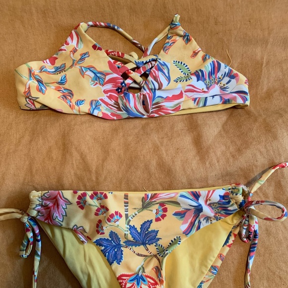 L space girls bikini - Picture 1 of 1